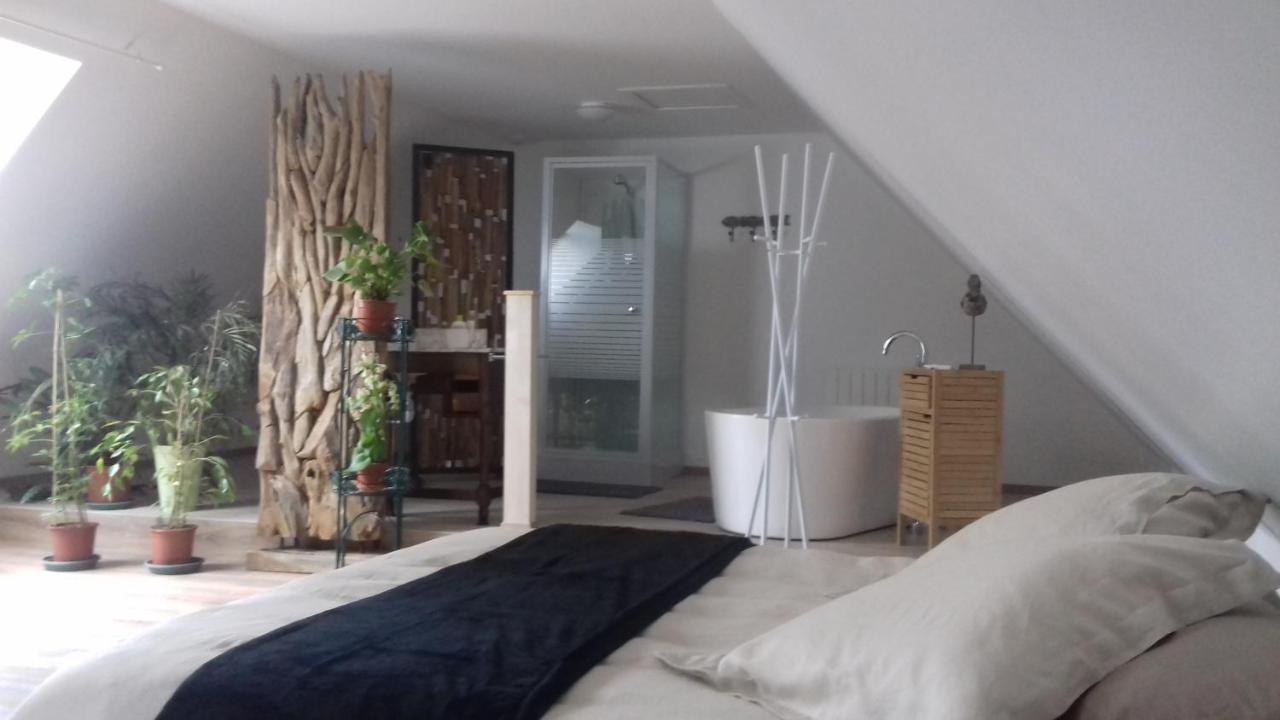 Saint-Sylvestre-de-Cormeilles La Martre Bed & Breakfast エクステリア 写真
