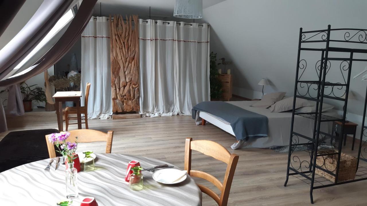 Saint-Sylvestre-de-Cormeilles La Martre Bed & Breakfast エクステリア 写真